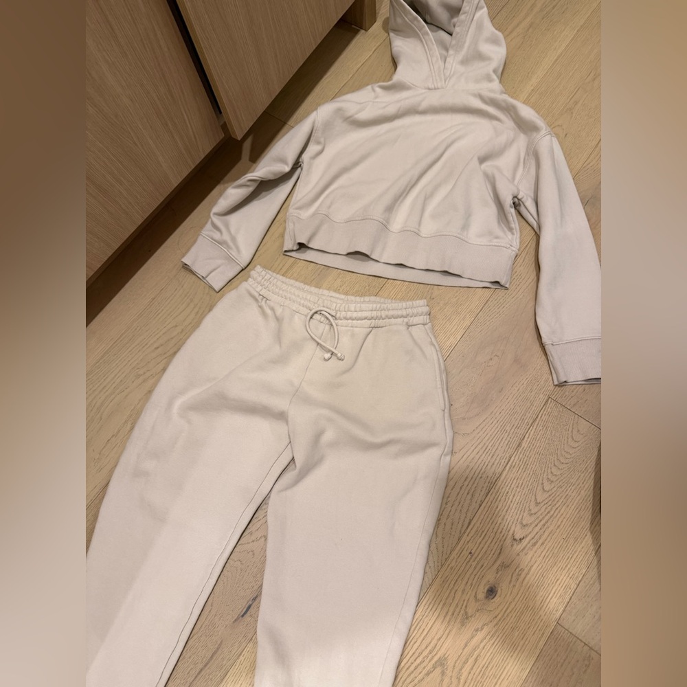 Zara Off-White Fleece Joggers